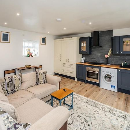 The Cosey Tucked-Away Cottage 2 Or 3 Bedroom Options Huddersfield Extérieur photo