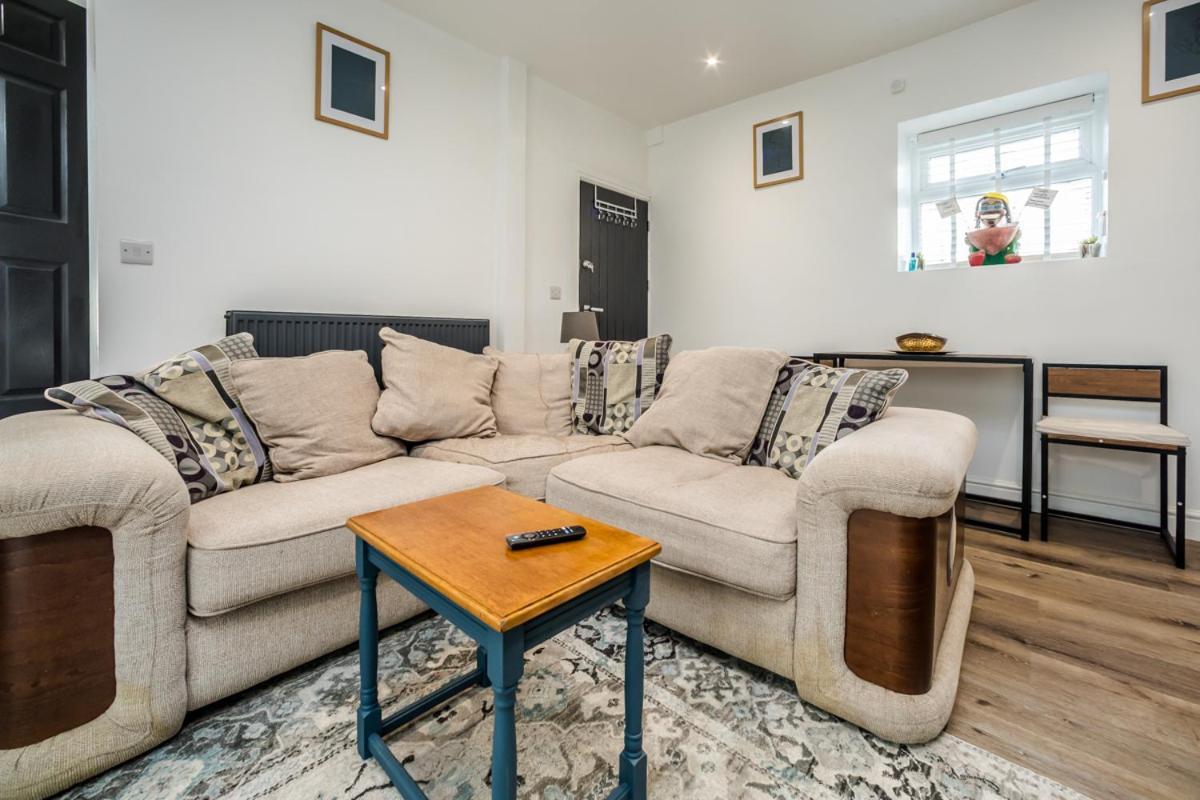 The Cosey Tucked-Away Cottage 2 Or 3 Bedroom Options Huddersfield Extérieur photo
