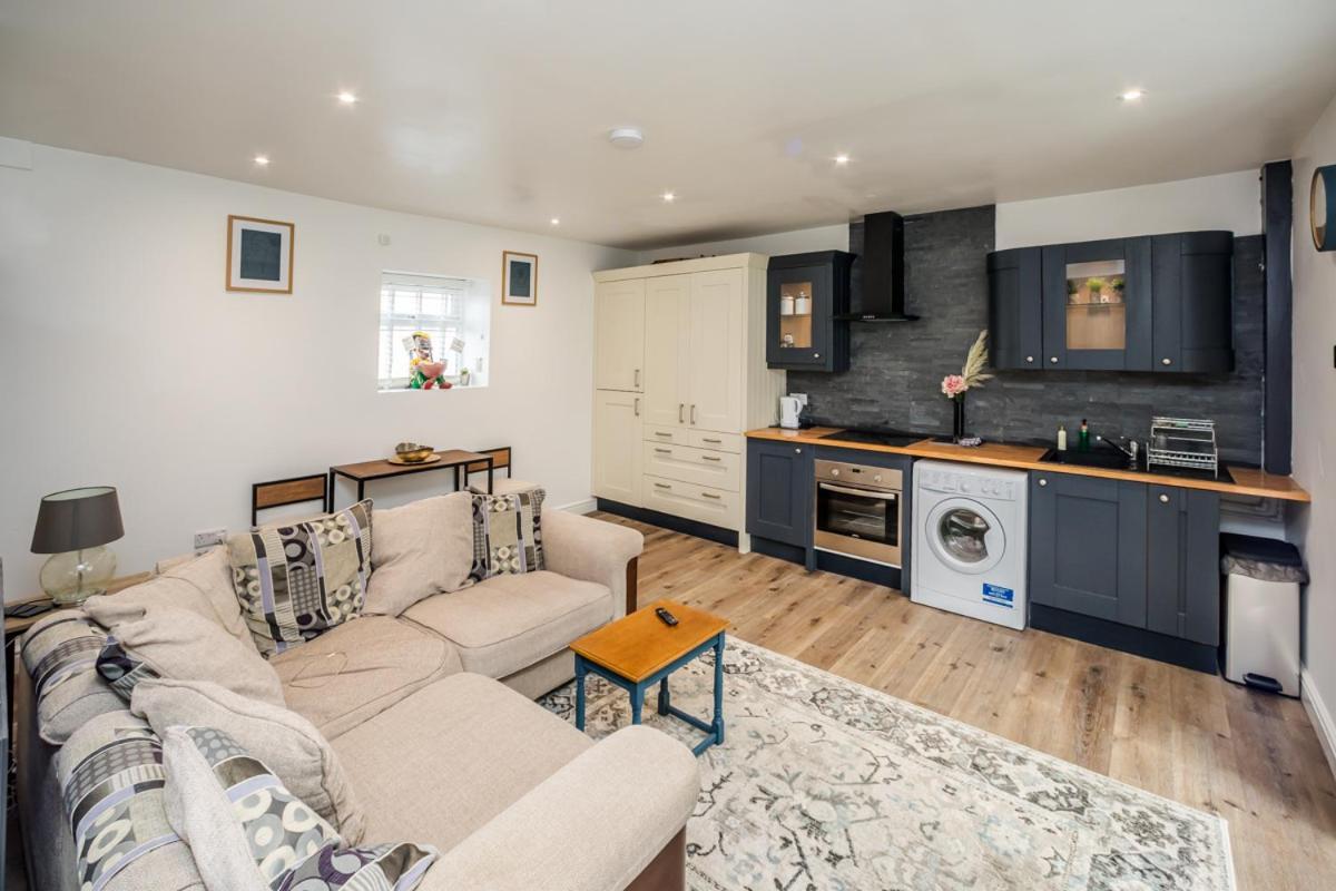 The Cosey Tucked-Away Cottage 2 Or 3 Bedroom Options Huddersfield Extérieur photo