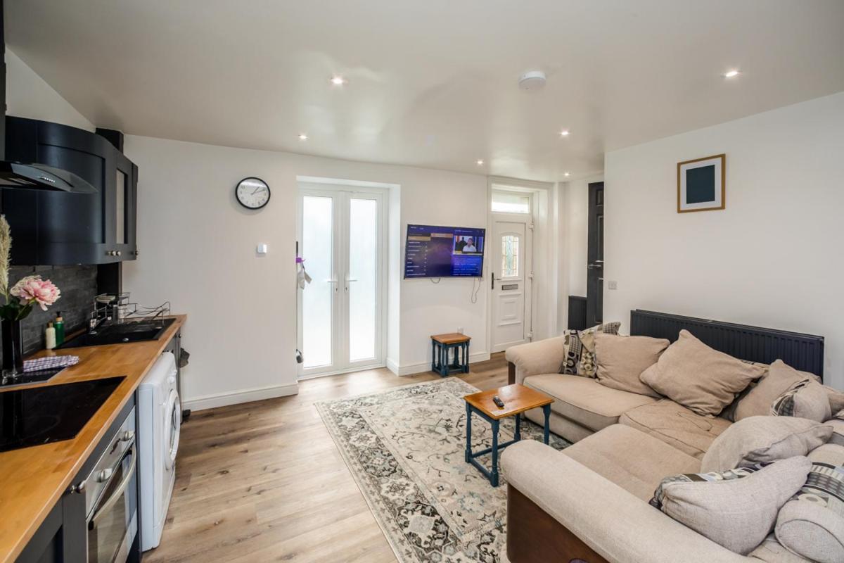 The Cosey Tucked-Away Cottage 2 Or 3 Bedroom Options Huddersfield Chambre photo